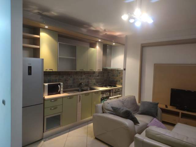 Tirane, jepet me qera 2+1+BLK Kati 2, 108 m² 430 Euro