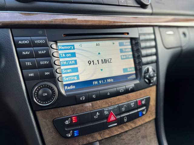 shes Mercedes-Benz MERCEDES E 320 /// EVO - SPORT PACKET Viti 2008,