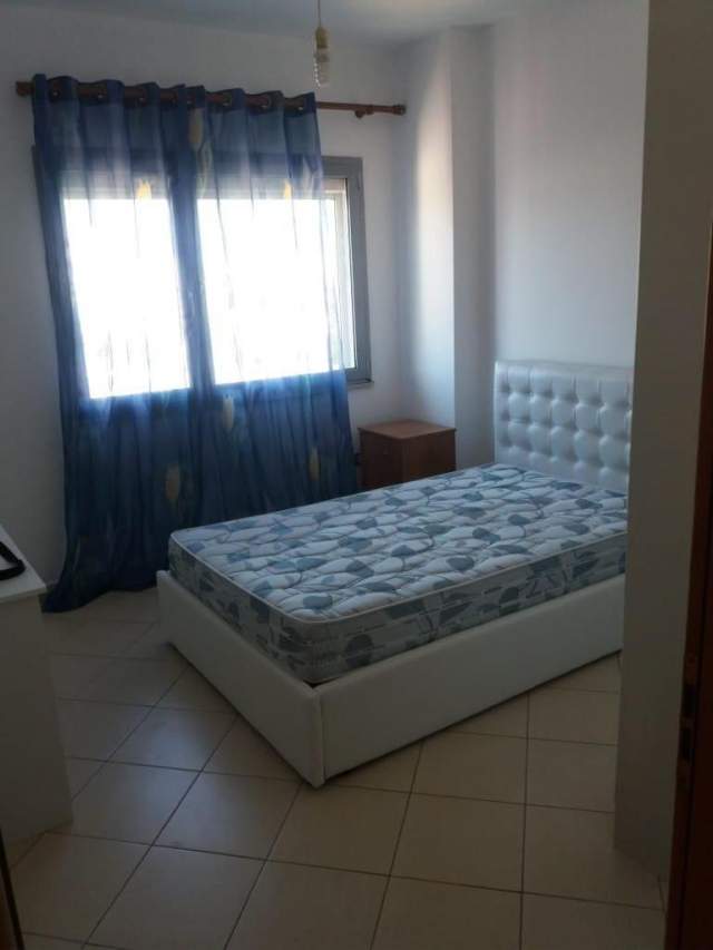 Tirane, jepet me qera apartament 2+1+BLK Kati 9, 110 m² 550 Euro (durresit)