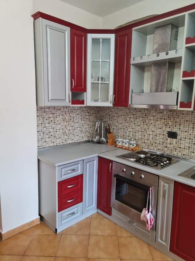Tirane, jepet me qera apartament 3+1+BLK Kati 3, 110 m² 350 Euro (GJIN GJERGJI)