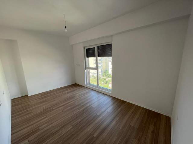 Tirane, jepet me qera apartament 2+1+BLK Kati 5, 105 m² 400 Euro