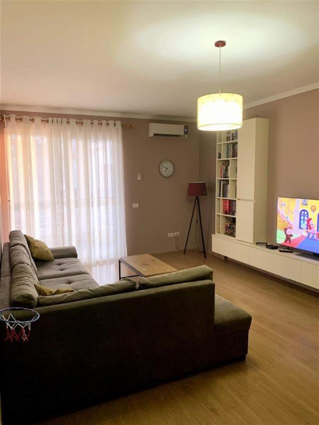 Super Apartament 2+1+2 ne shitje, Mbi qendren Kristal, ne Tirane🔥