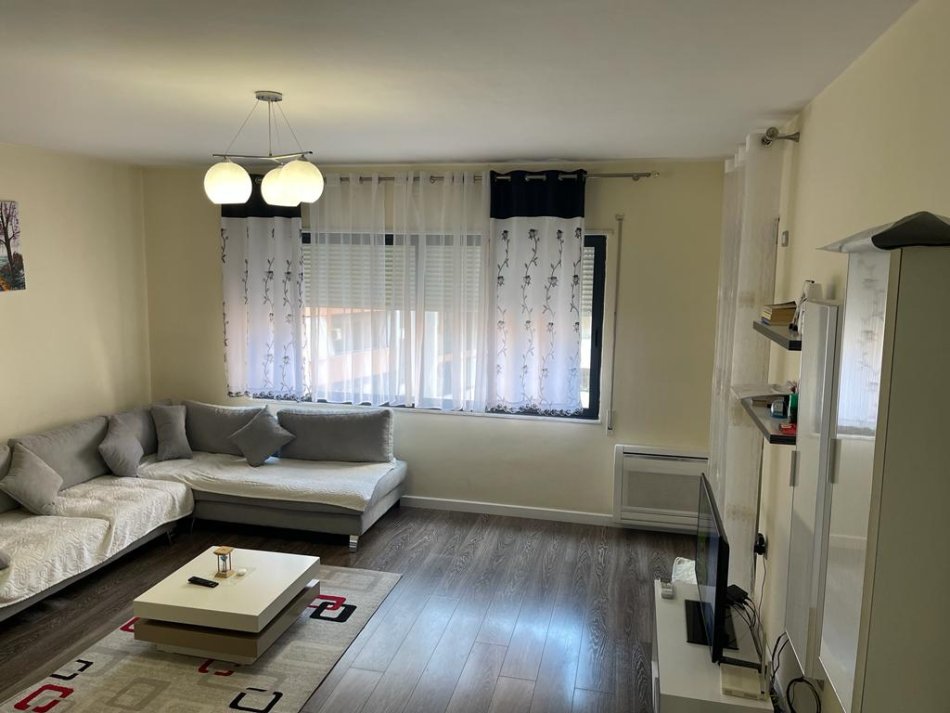 Tirane, shitet apartament 2+1+Ballkon Kati 5, 108 m² 140.000 € (Rruga teodor keko)