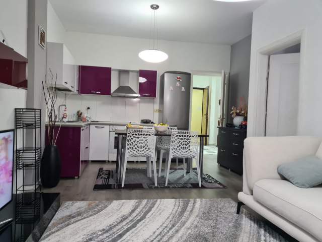 Shitet apartament 1+1 Liqeni i Thate Tirane
