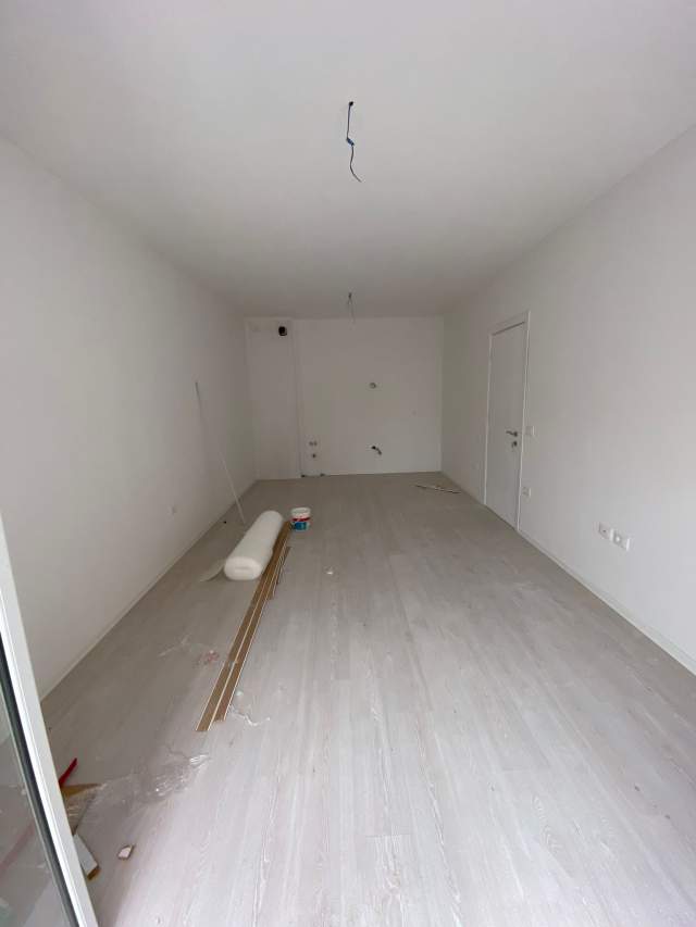 Tirane, jepet me qera apartament 2+1+BLK Kati 5, 93 m² 350 Euro (kompleksi sima)