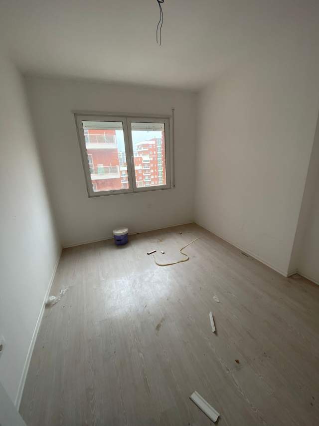 Tirane, jepet me qera apartament 2+1+BLK Kati 5, 93 m² 350 Euro (kompleksi sima)