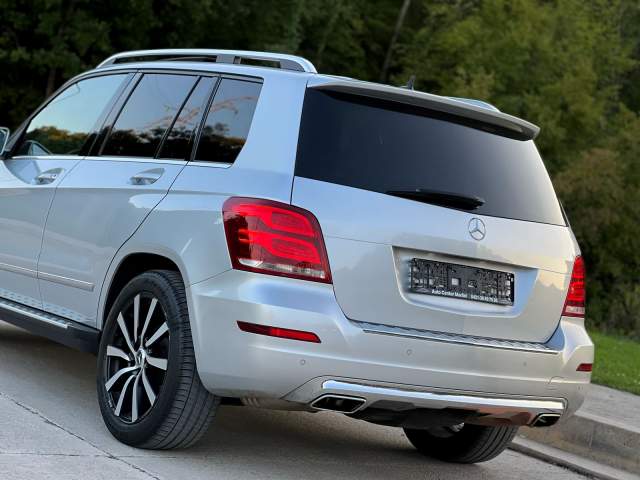shes Mercedes-Benz MERCEDES GLK 220d - PANORAMA  - AMG LINE Viti 2013,
