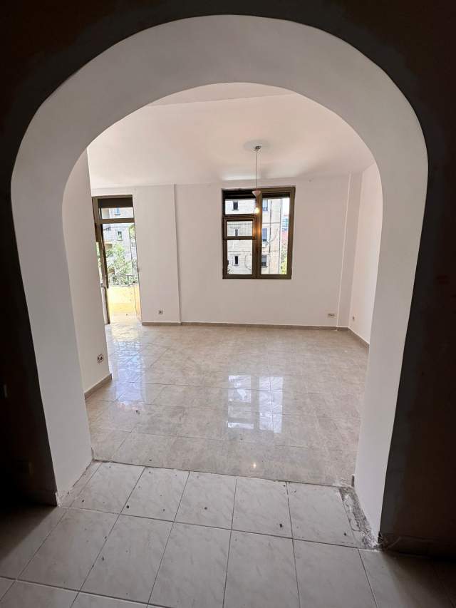Tirane, shitet apartament 2+1+BLK Kati 3, 84 m² 98.000 Euro (Ruga Sander Prosi)