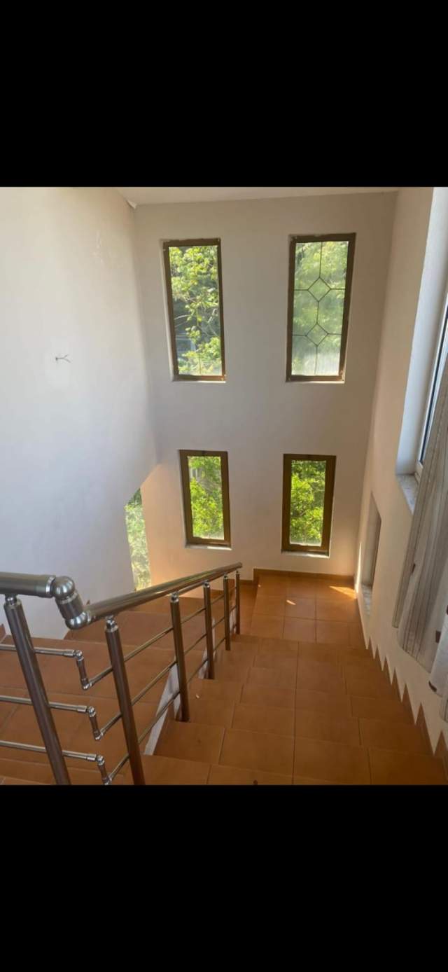 Tirane, jepet me qera apartament duplex 3+1+BLK Kati 2, 230 m² 400 Euro (dalip topi)