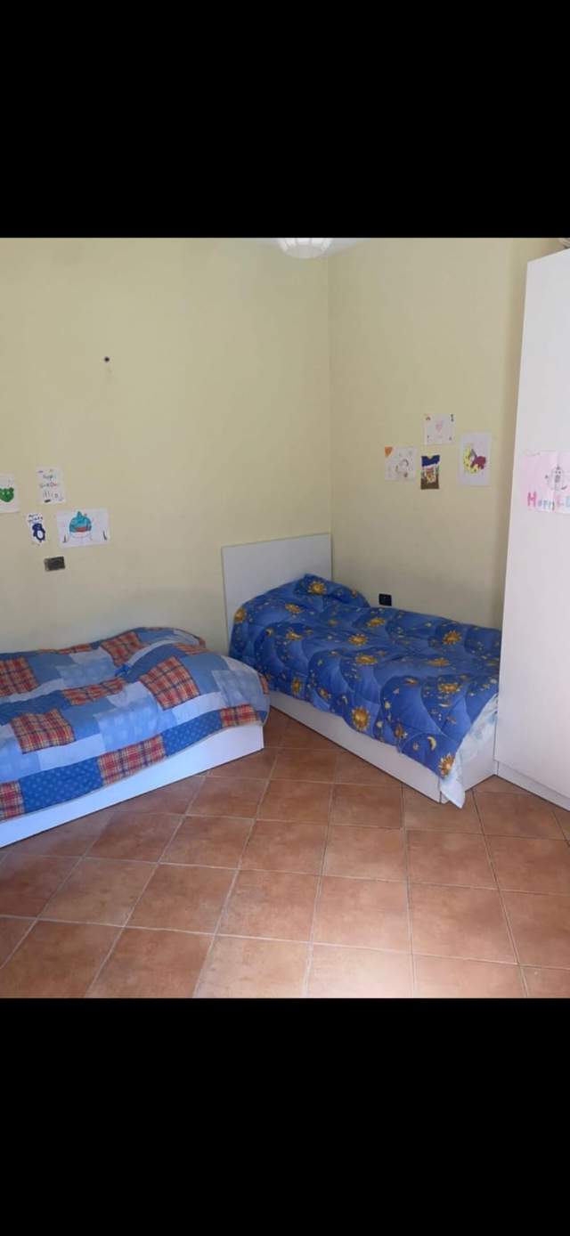 Tirane, jepet me qera apartament duplex 3+1+BLK Kati 2, 230 m² 400 Euro (dalip topi)