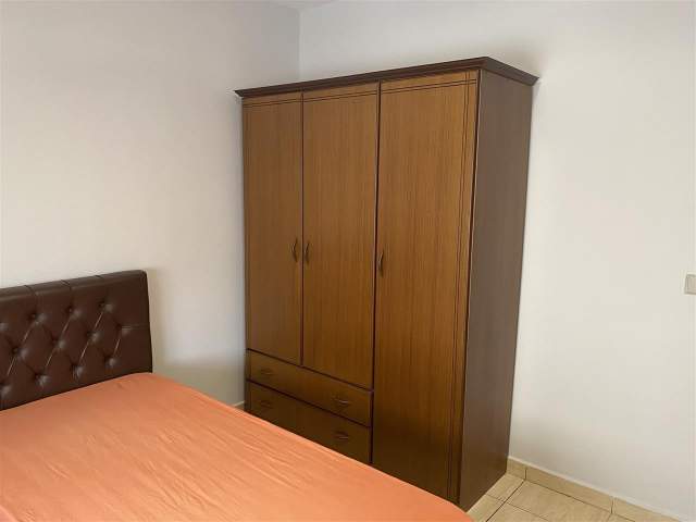 Tirane, jepet me qera apartament 4+1 Kati 8, 95 m² 450 Euro (komuna e parisit)