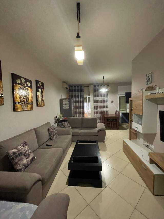 Apartament 2+1 ne shitje, prane Kopshtit Zoologjik ne Tirane✔️