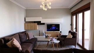 Apartamenti 2+1 për qira, ndodhet në një nga zonat më të preferuara për të jetuar, i cili ka një vendodhje strategjike, ne zonen e Bllokut,