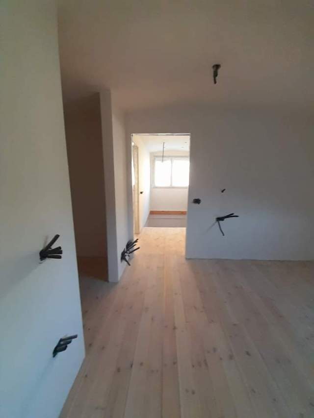 Tirane, shitet apartament duplex 4+1+BLK Kati 6, 220 m² 400.000 Euro (liqeni thate)