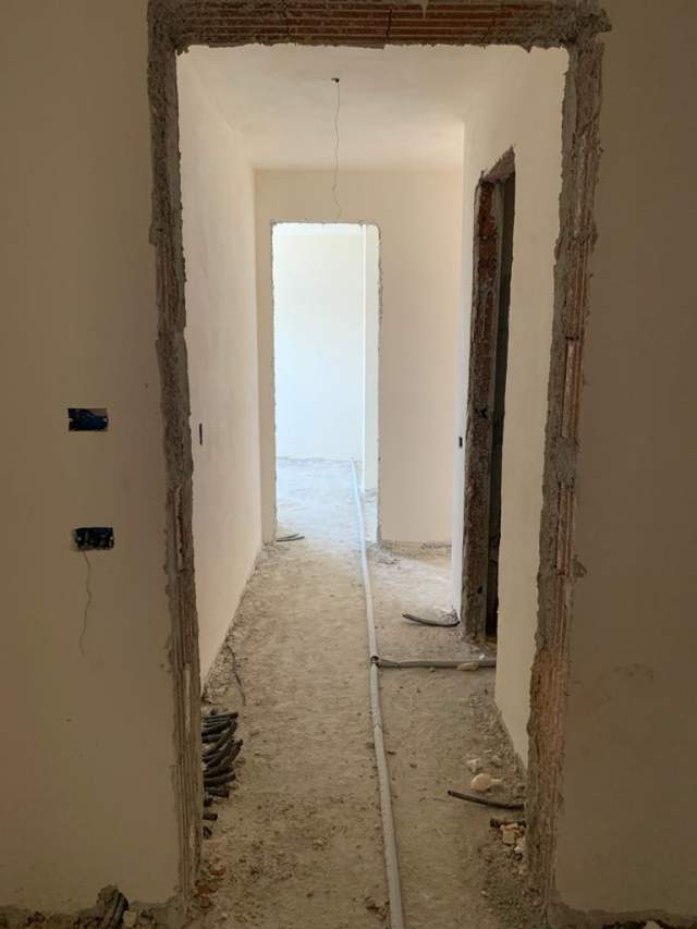 Tirane, shitet apartament 2+1+BLK Kati 6, 1.214 m² 255.000 Euro (mine peza)