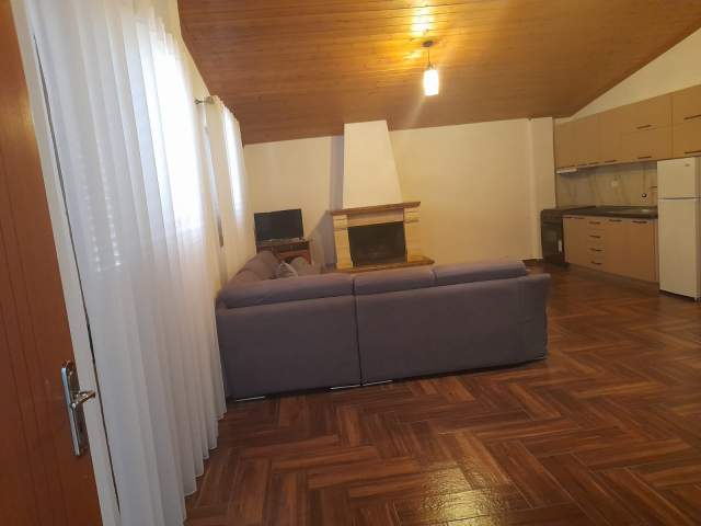 Apartament 2+1 me qira prane Ambasades Amerikane,Rr. "Elbasanit", Tirane.