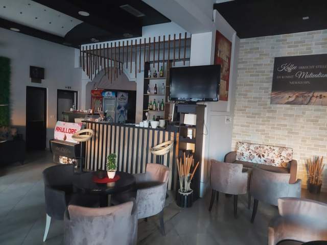 Tirane, jepet me qera dyqan Kati 0, 100 m² 70.000 Leke (don bosko)