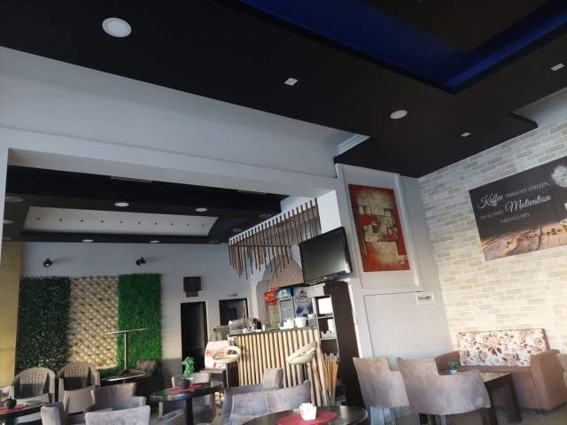 Tirane, jepet me qera dyqan Kati 0, 100 m² 70.000 Leke (don bosko)