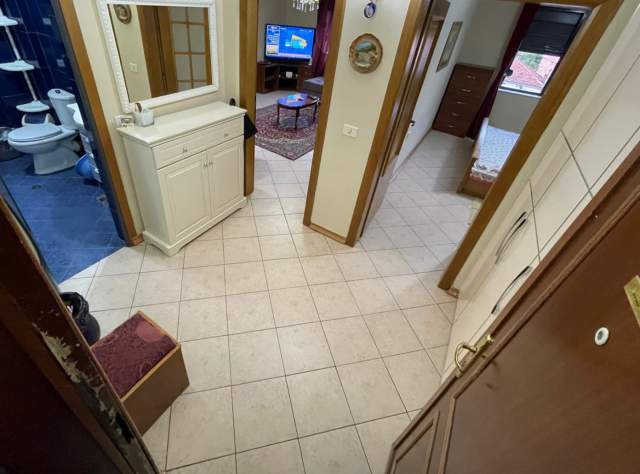 Tirane, jepet me qera apartament 2+1+BLK Kati 4, 90 m² 450 Euro (Afer gjimnazit Partizani)