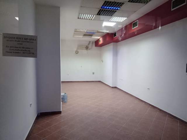 Tirane, jepet me qera ambjent biznesi Kati 0, 42 m² 320 Euro (reshit petrela)
