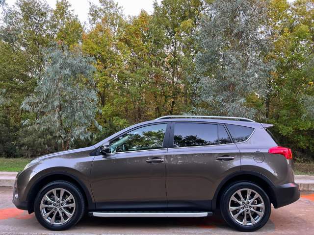 shes Toyota TOYOTA RAV 4 - AUTOMAT - 100.000 KM Viti 2015,