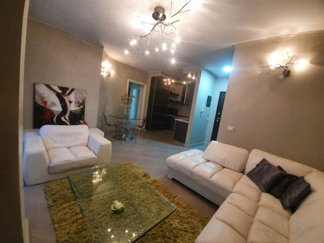 Tirane, jepet me qera apartament 2+1+BLK Kati 5, 110 m² 500 Euro (ROBERT ZHVARC)