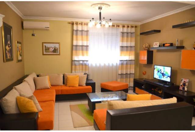 Tirane, jepet me qera apartament 3+1 Kati 5, 105 m² 50.000 Leke (Muhamed gjollesha)