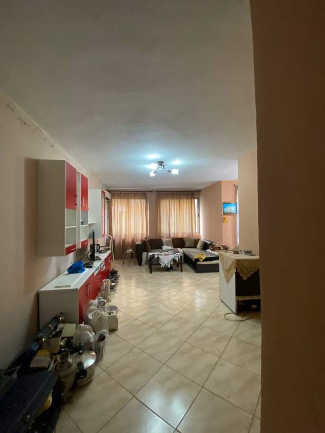 Tirane, shitet apartament 1+1+BLK Kati 2, 80 m² 83.000 Euro (Yzberisht)
