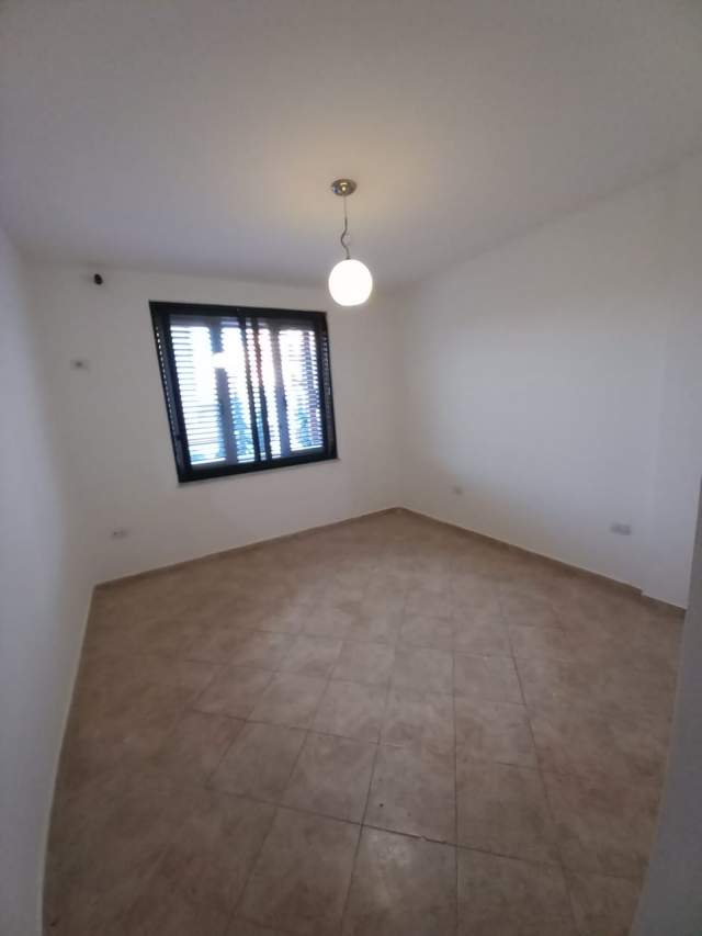 Tirane, jepet me qera apartament 2+1+BLK Kati 2, 110 m² 400 Euro (21 DHJETORI)