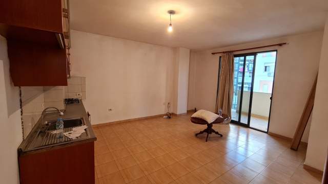Tirane, shitet apartament 2+1+BLK Kati 5, 88 m² 123.000 Euro (don bosko)