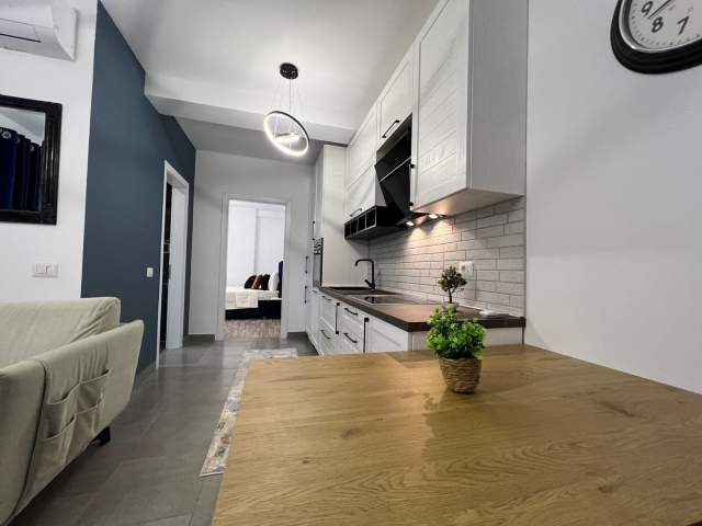 Tirane, shes apartament 1+1+BLK Kati 1, 65 m² 135.000 Euro (rruga e kavajes)
