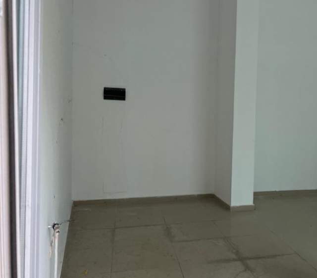 Tirane, jepet me qera dyqan Kati 0, 25 m² 30.000 Leke (JOHAN FON HAN)