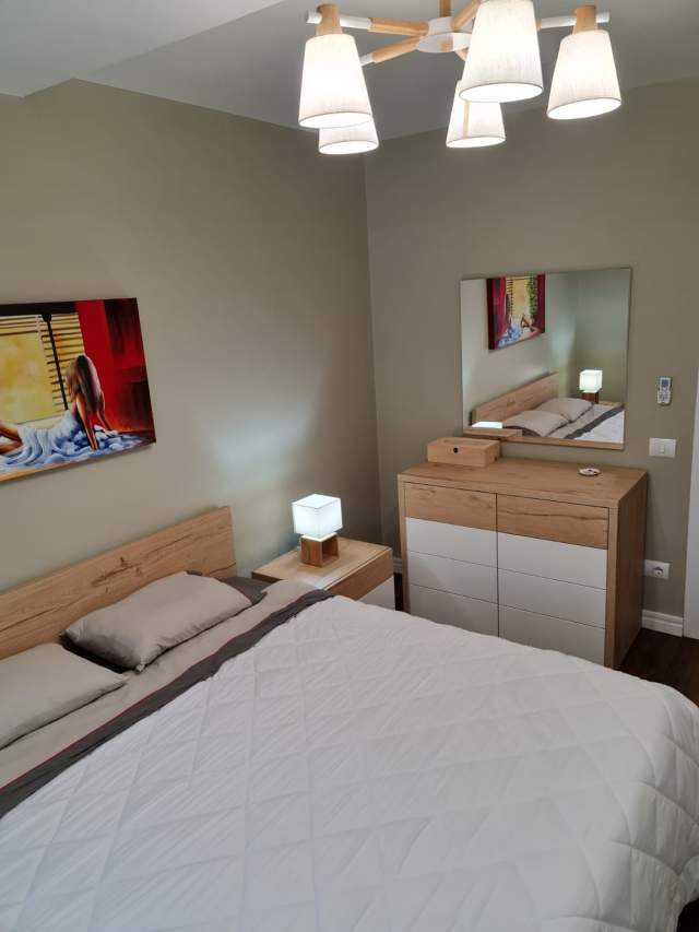 Tirane, jepet me qera apartament 2+1+BLK Kati 2, 80 m² 800 Euro (RRUGA E VILAVE LUNDER)
