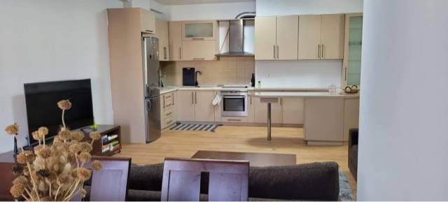 Tirane, jepet me qera apartament 2+1+BLK Kati 7, 112 m² 450 Euro (panorama)