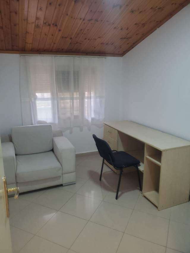 Tirane, jap me qera apartament 2+1+BLK Kati 3, 75 m² 30.000 Leke (Llambi Bonata, Kombinat)