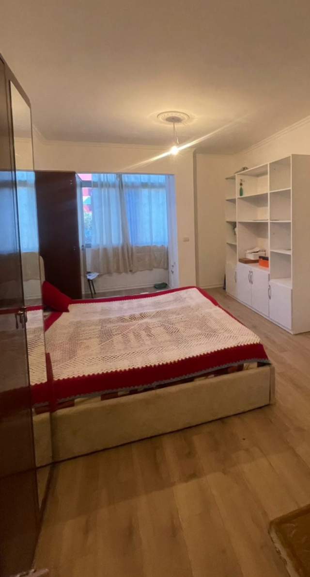 Tirane, jepet me qera apartament 1+1 Kati 7, 55 m² 40.000 Leke (Pran Bar Malbor)