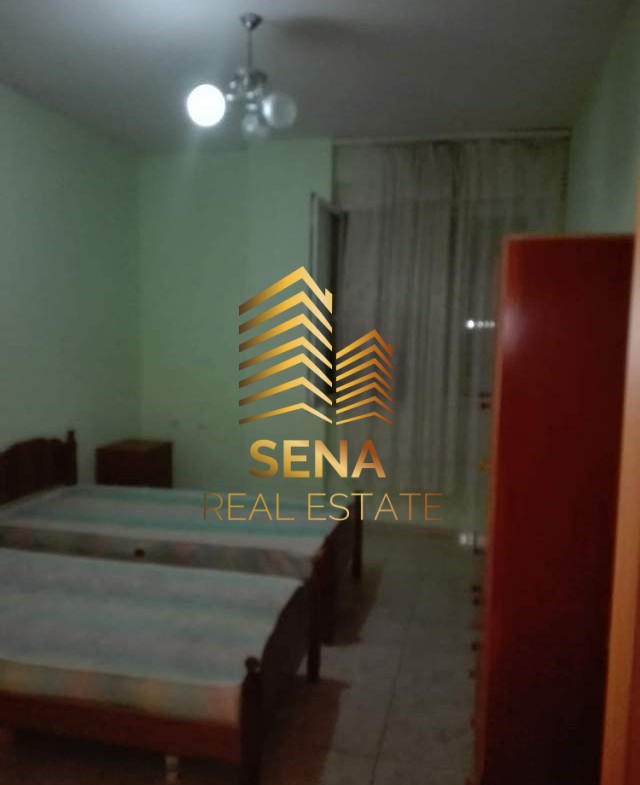 Tirane, jepet me qera apartament 2+1 Kati 5, 100 m² 450 € (Rruga Kastriotët)