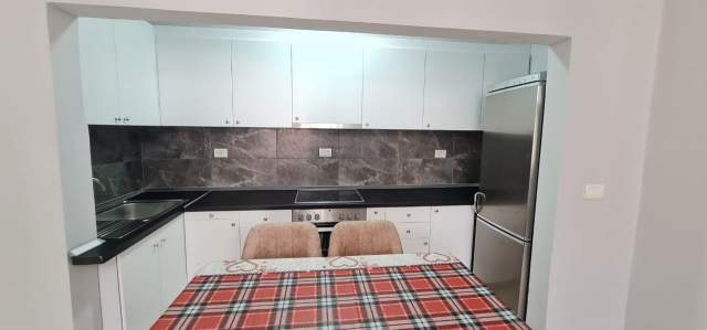 Tirane, jepet me qera apartament 1+1 Kati 3, 51 m² 400 Euro (Muhamed Gjollesha)