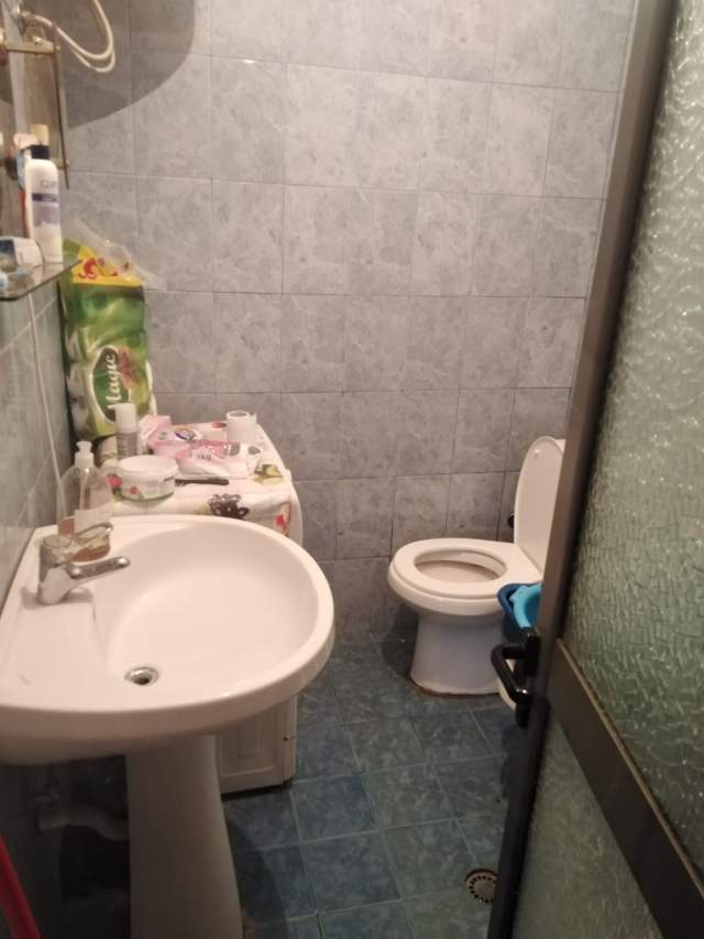 Tirane, jepet me qera apartament 1+1+BLK Kati 3, 40 m² 28.000 Leke