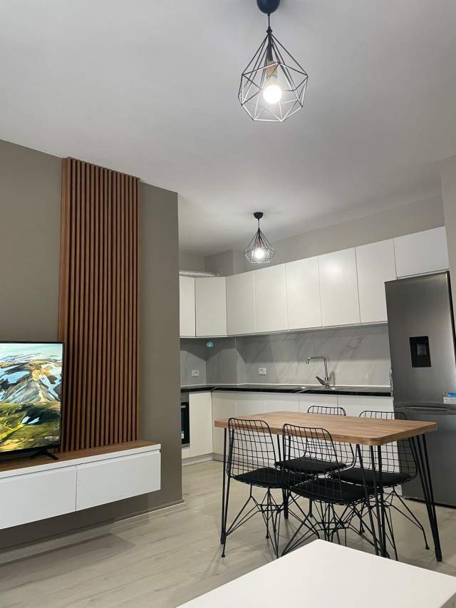 Tirane, jepet me qera apartament 1+1+BLK Kati 5, 50.000 Leke