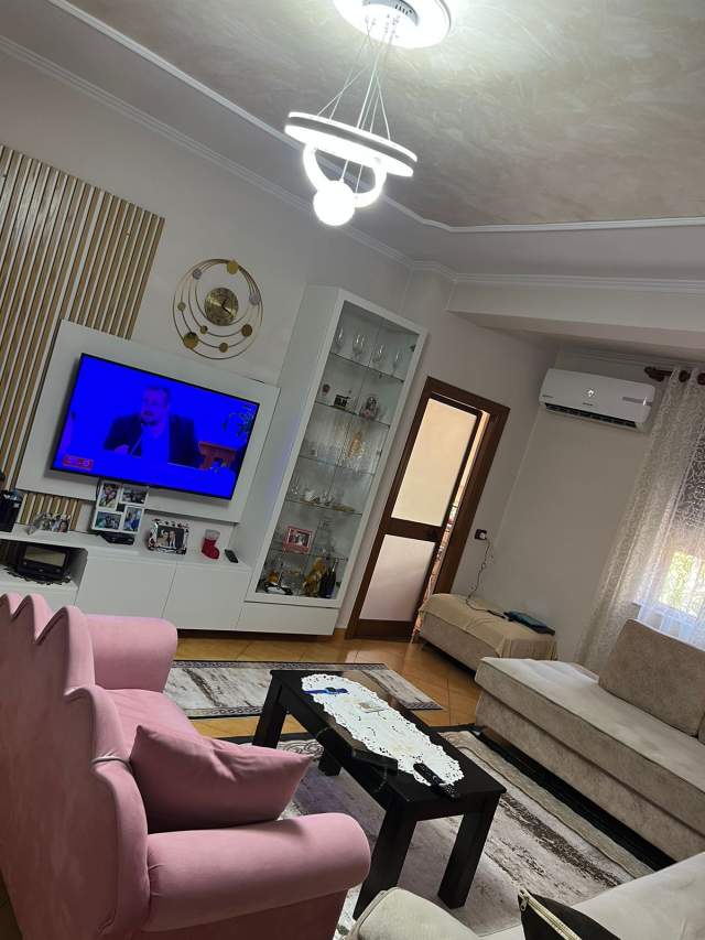 Tirane, shitet 2+1+A+BLK Kati 1, 130 m² 156.000 Euro