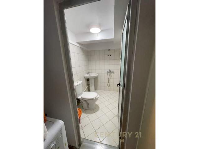Tirane, shitet apartament 2+1 Kati 2, 97 m² 63.000 Euro