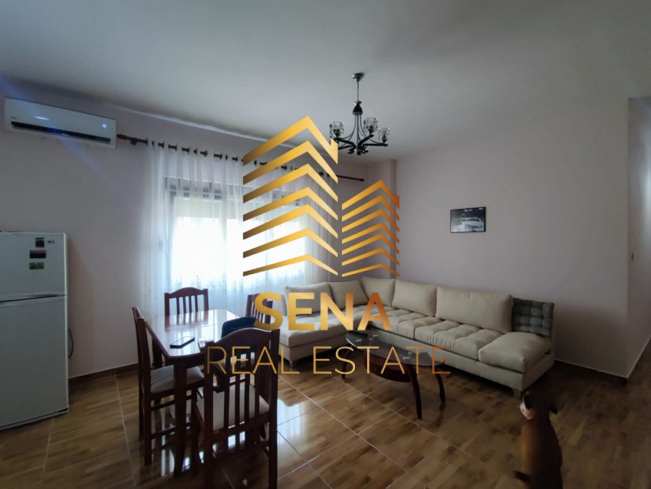 Tirane, jepet me qera apartament 2+1+Aneks Kati 4, 100 m² 600 € (Rruga Jeronim Derada)