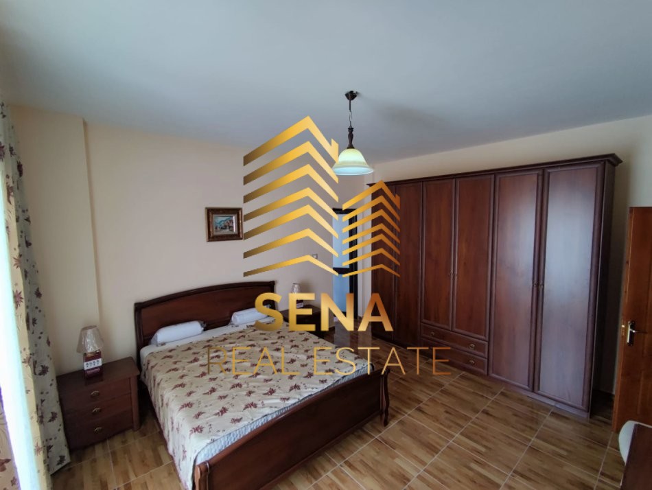 Tirane, jepet me qera apartament 2+1+Aneks Kati 4, 100 m² 600 € (Rruga Jeronim Derada)