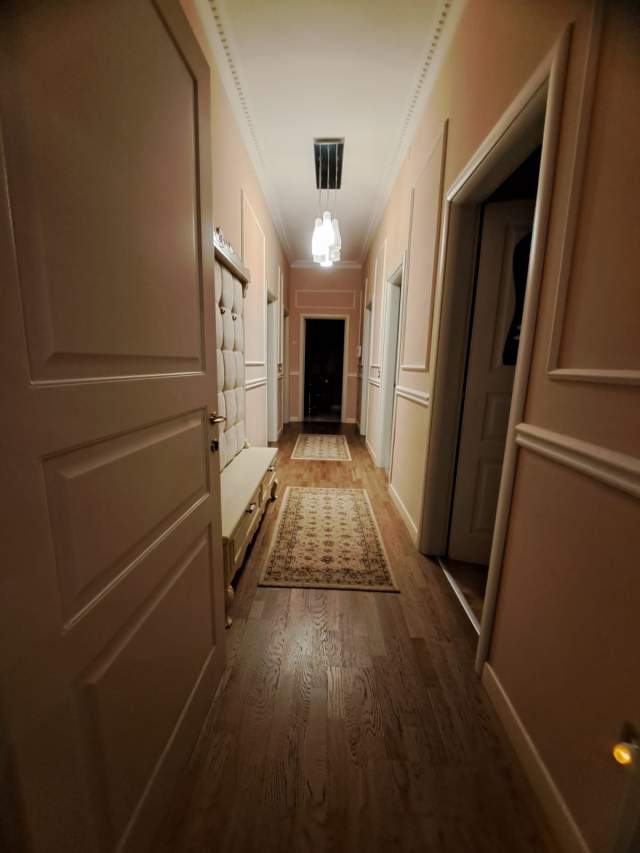 Jepet me qera super apartament zyre 5+1+A+BLK Kati 2, 200 m² 1.850 Euro (ish pallatet italiane, shallvaret)
