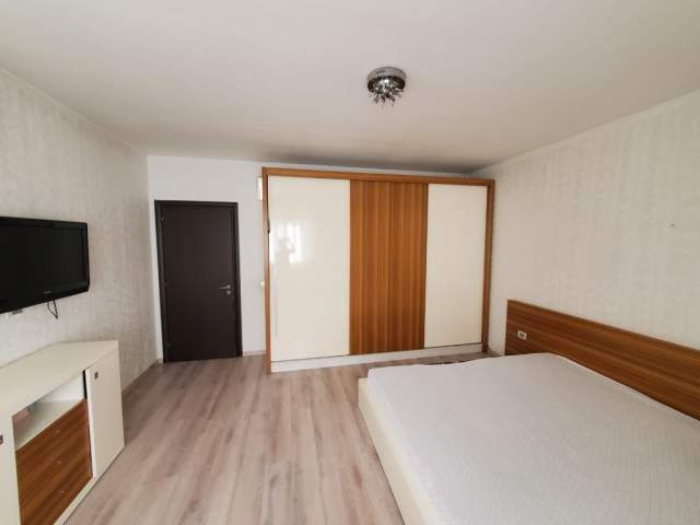 Tirane, jepet me qera apartament 2+1 Kati 5, 80 m² 500 Euro (Arkitekt Kasemi)