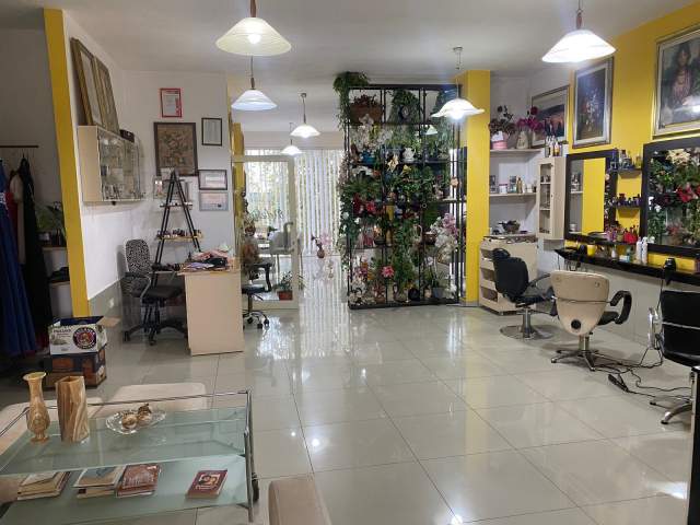 Tirane, jepet me qera ambjent biznesi Kati 0, 30 m² 650 Euro (Kamez)