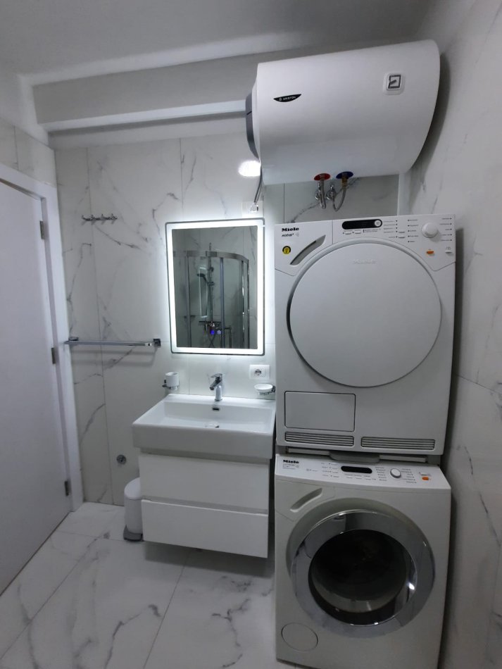 Tirane, jap me qera garsonier 1+1 Kati 5, 43 m² 450 € (Don Bosko)