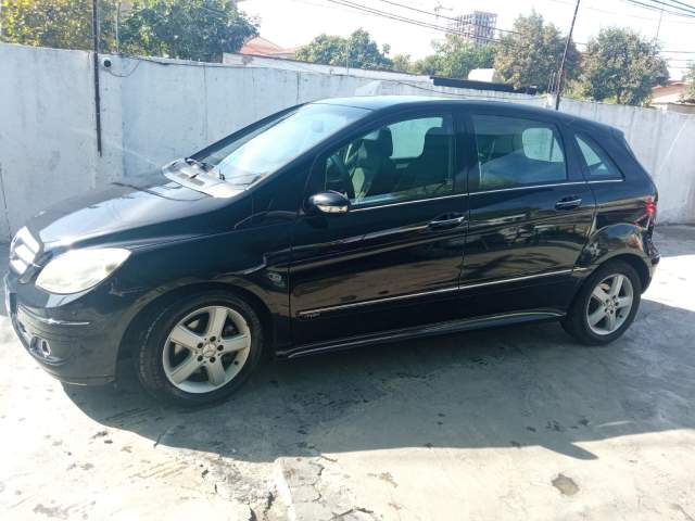 Tirane, shitet makine Mercedes-Benz B Class Viti 2007, 4.500 Euro