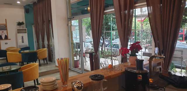 Tirane, shitet lokal Kati 0, 290 m² 550.000 Euro (Kthesa e Kamzes,Terminali)